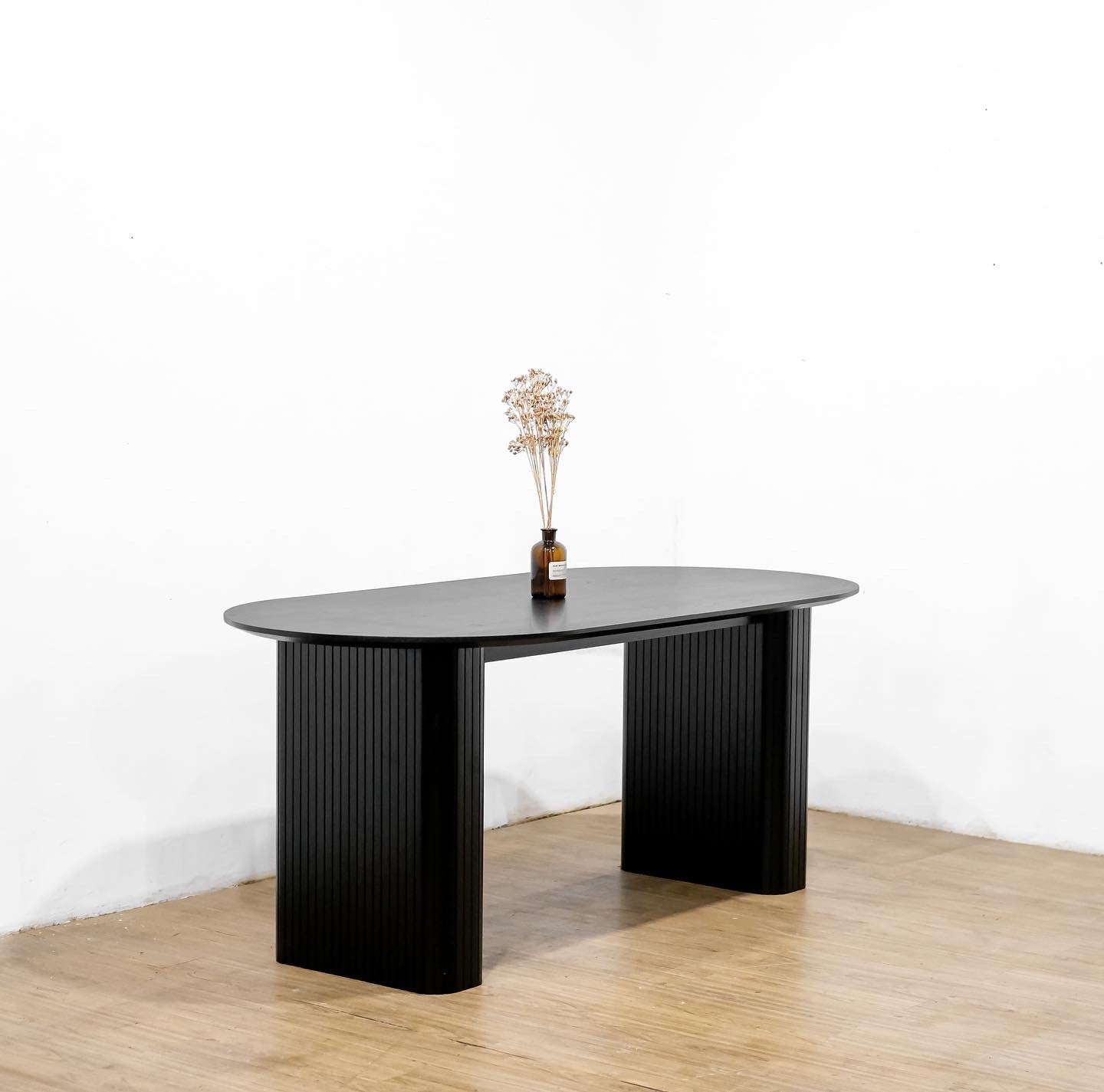 Harmony Noir Teak Table