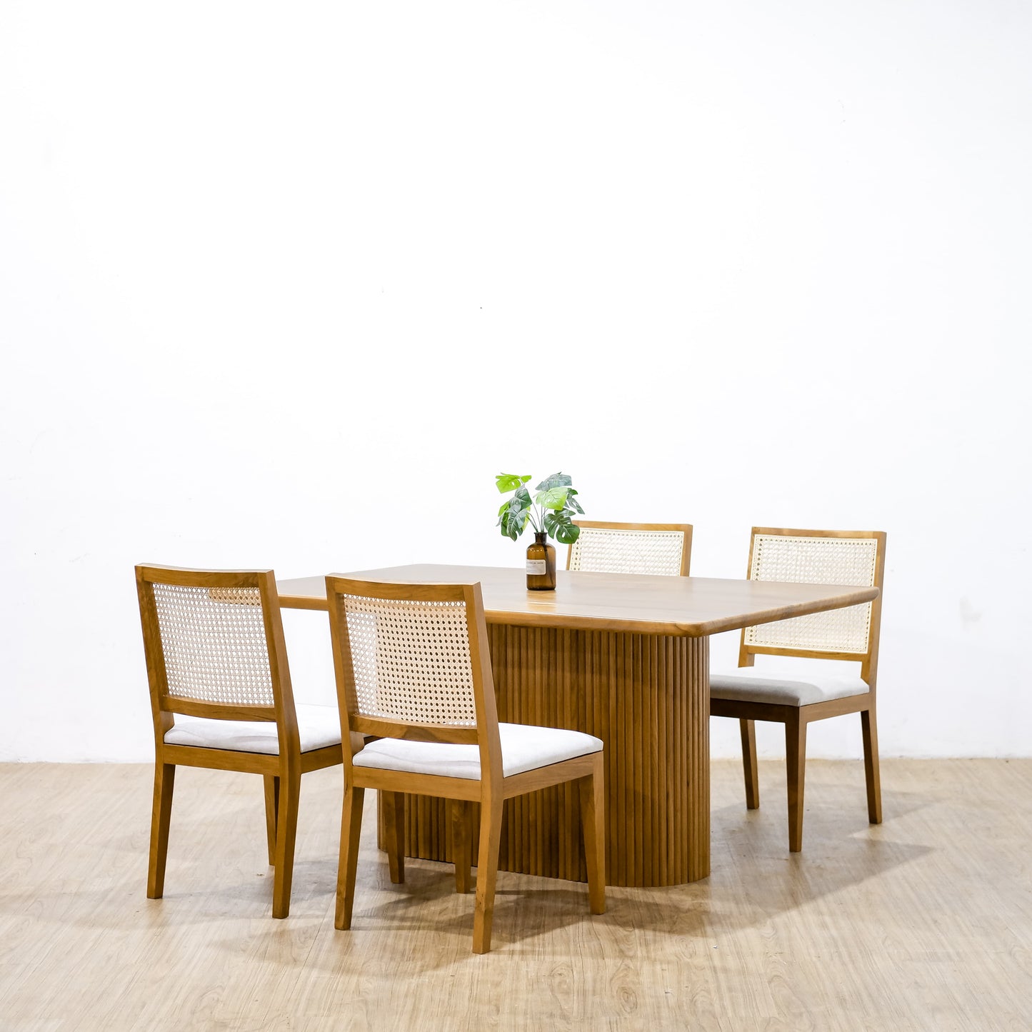 Rae Dining Set